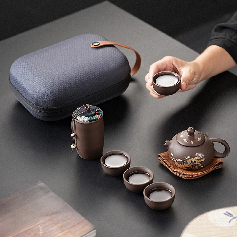 Korean Tea Set - طقم شاي سفر من الطين الأرجواني